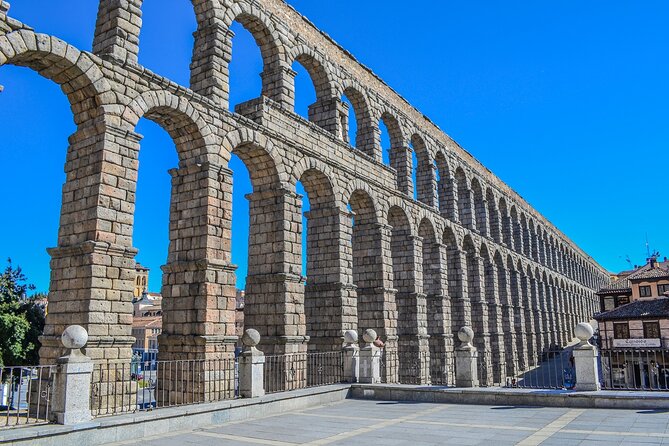 Avila with Walls and Segovia with Alcazar from Madrid - Avila arrival and Cuatro Postes: getting the first city-wide view