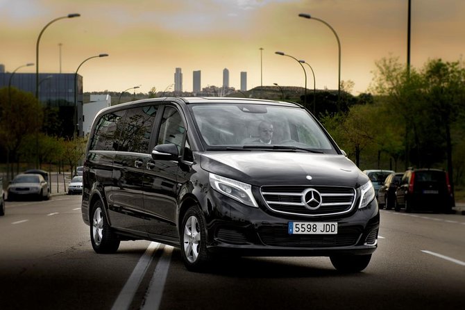 Departure Private Transfer from Madrid to MAD Airport by Van - Hotel pickup in Madrid, where the real stress is