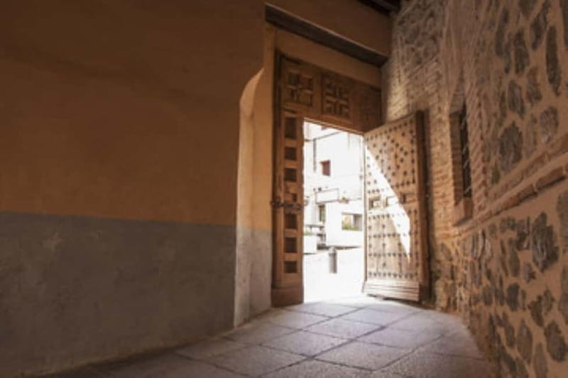 English Tour - “TOLEDO 3 CULTURES” ⭐⭐⭐⭐⭐ - Plaza Stops and the Sights You Will Want to Revisit