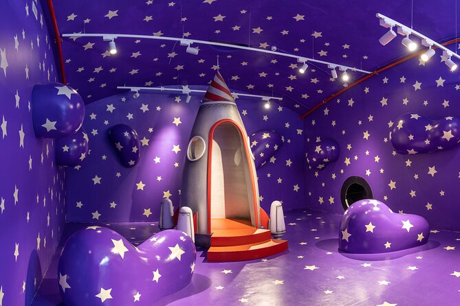 Entrance to the Sweet Space Museum in Madrid - Entering Sweet Space: What You Get When Admission Is Included