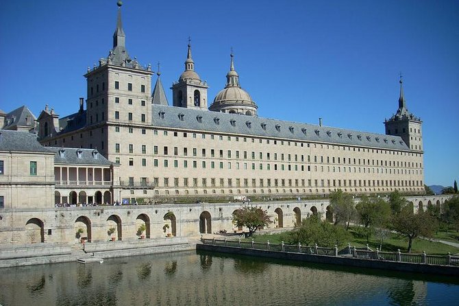 Escorial Monastery and the Valley of the Fallen Tour from Madrid - Your guide experience: radio headphones, bilingual delivery, and real-world pacing
