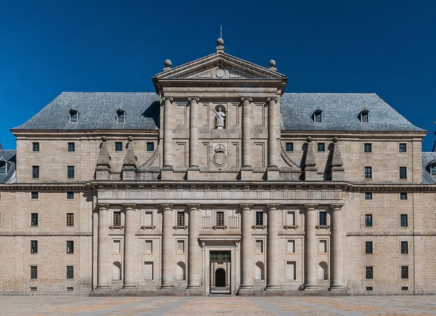 Escorial & Valley Half-Day Morning Tour from Madrid - Morning Start in Madrid, and Finding the Meeting Point
