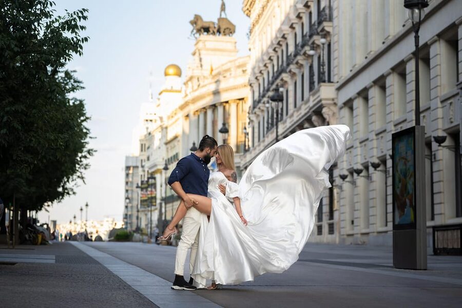 Flying Dress Photoshoot in Madrid - Should You Book the Flying Dress Photoshoot in Madrid?
