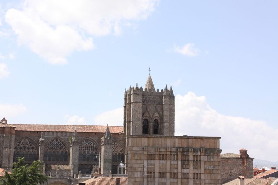 From Madrid: Avila and Segovia Full-Day Tour - Plaza Mayor, the Cathedral area, and Santa Teresa’s exterior walk