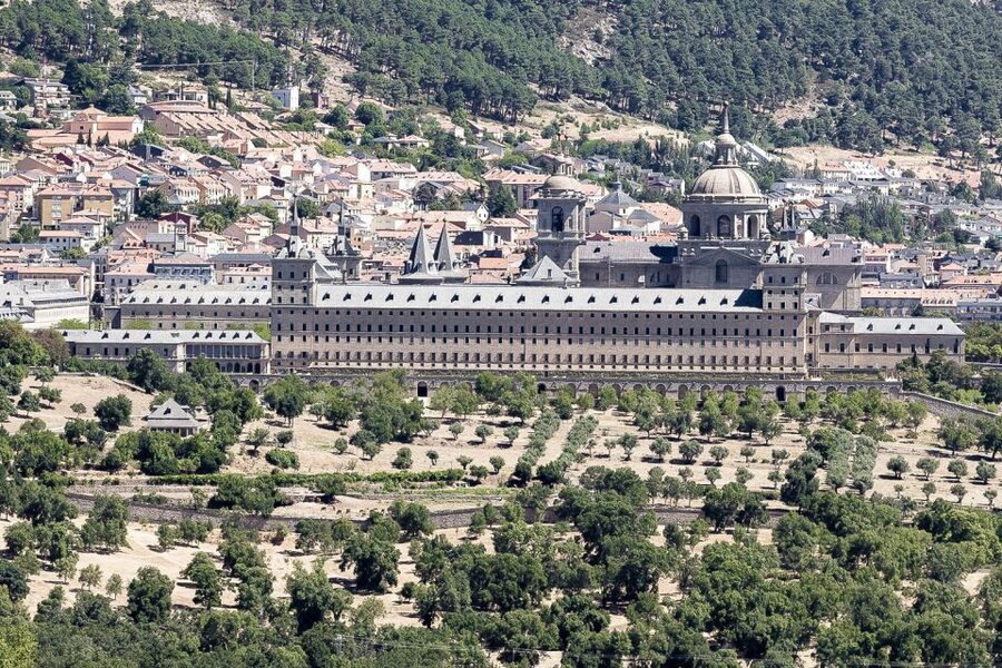From Madrid: Escorial Monastery & Valley of the Fallen Trip - Should You Book This Madrid Day Trip to El Escorial and the Valley?