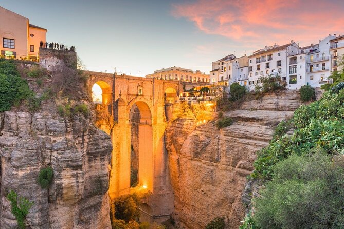 From Madrid: Gems of Andalusia 6-Day Sightseeing Tour - Day 2: The Mosque of Córdoba, Cathedral views, and time to wander narrow streets