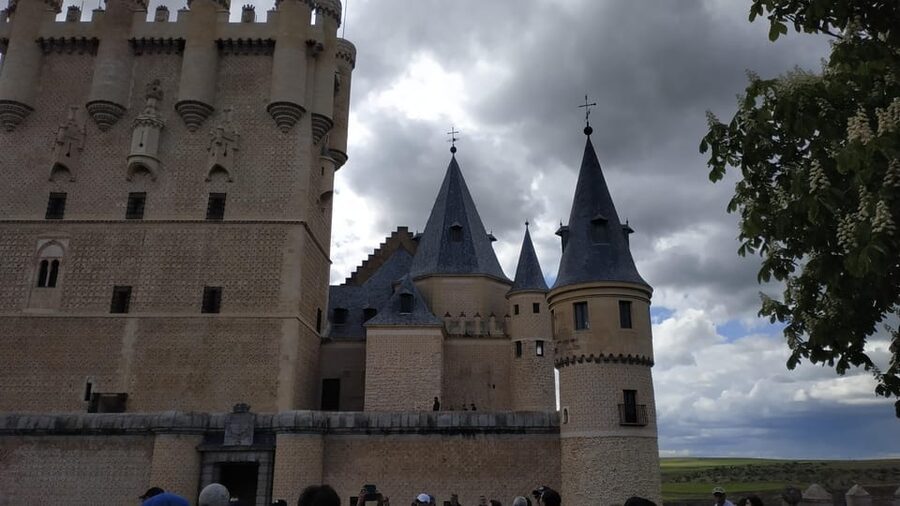 From Madrid: Half-Day or Full-Day Trip to Segovia - How the free time changes the whole experience