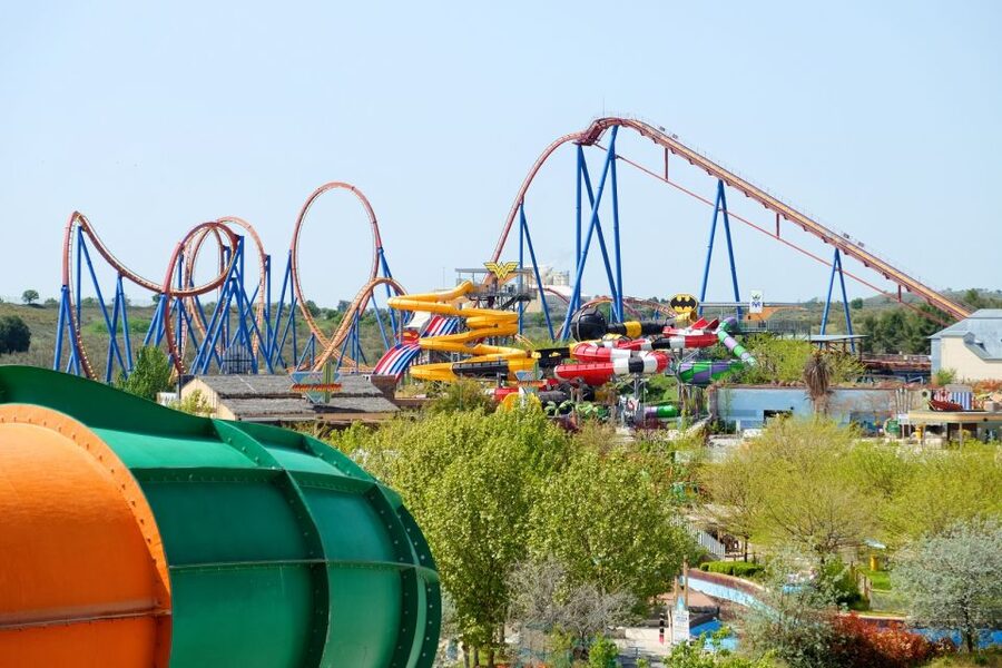 From Madrid: Parque Warner Beach Water Park & Transport - Key Highlights That Matter
