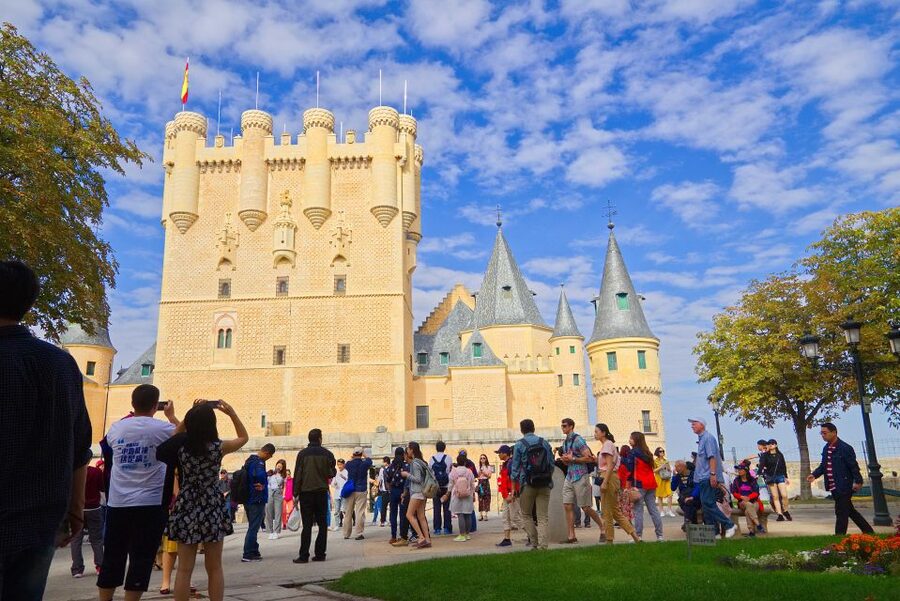 From Madrid: Segovia & Avila Day Trip with Optional Tickets - Value check: is $59 worth it for Segovia and Ávila?