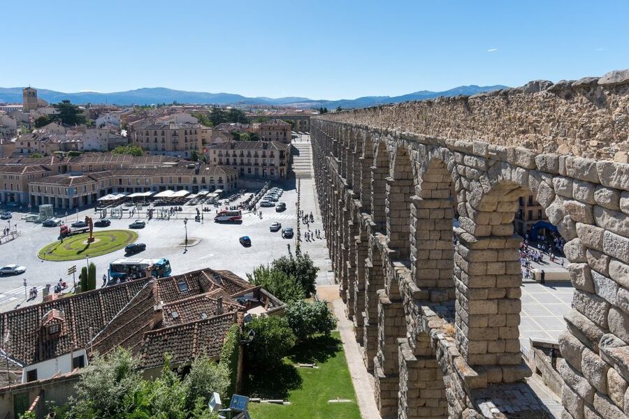 From Madrid: Segovia & Avila Day Trip with Optional Tickets - Convento de Santa Teresa stop: a smaller moment that breaks up the stone