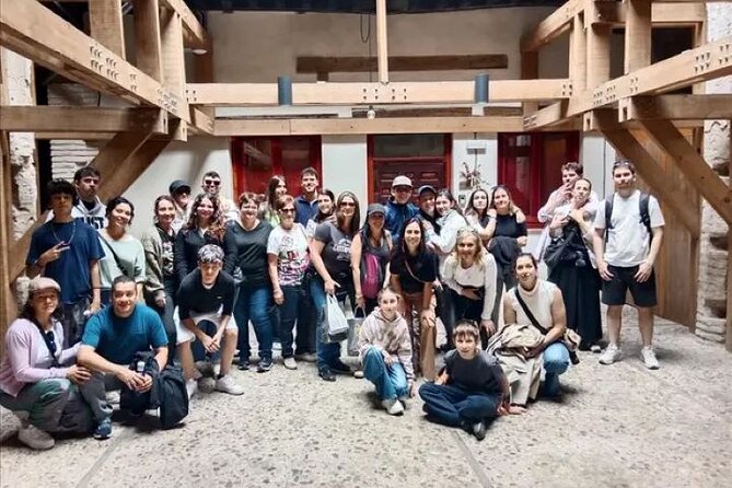 Guided English walking tour to the monuments of Toledo - Santo Tomé and the Jewish quarter: spotting the neighborhood thread