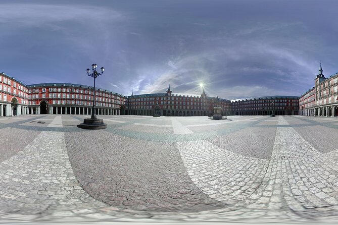 Historic Madrid Virtual Reality Experience with an Official Guide - Pace, Comfort, and Who This Tour Suits Best