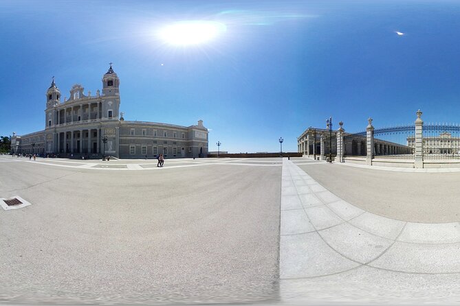 Historic Madrid Virtual Reality Experience with an Official Guide - The Short Route That Covers Plaza de Oriente in 15 Minutes