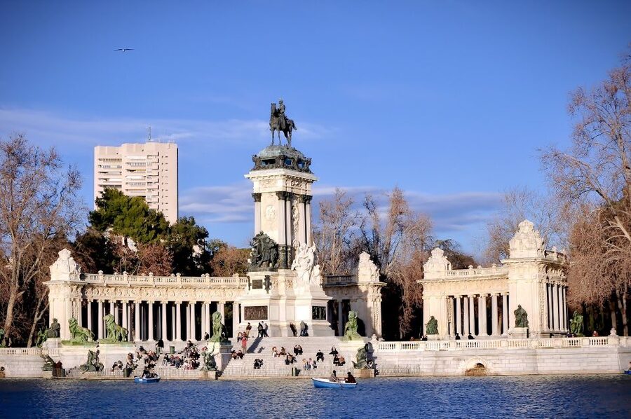 Madrid: 1.5-Hour Retiro Park Guided Walking Tour - Key moments you will get on this El Retiro walk
