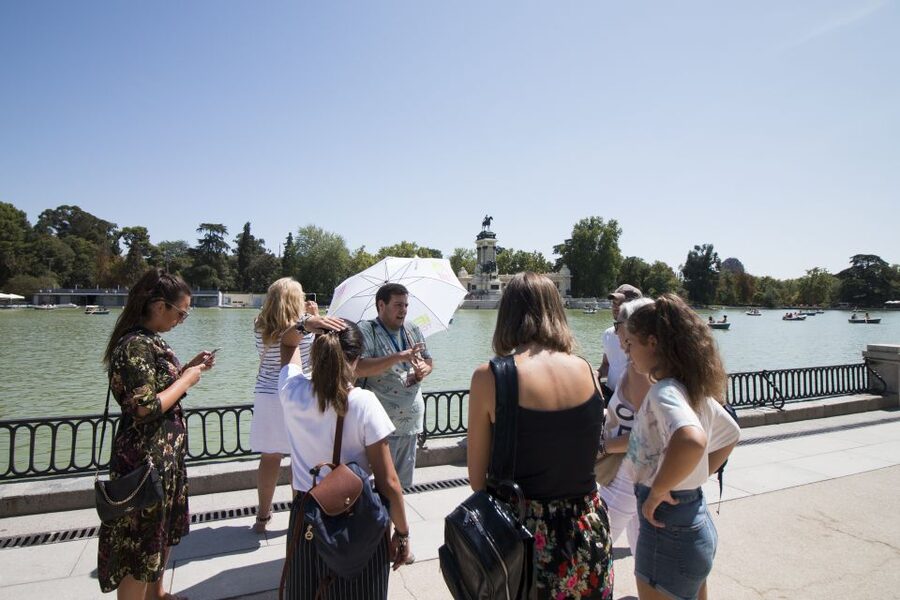 Madrid: 1.5-Hour Retiro Park Guided Walking Tour - Philip IV Gate and the historic spine of the park