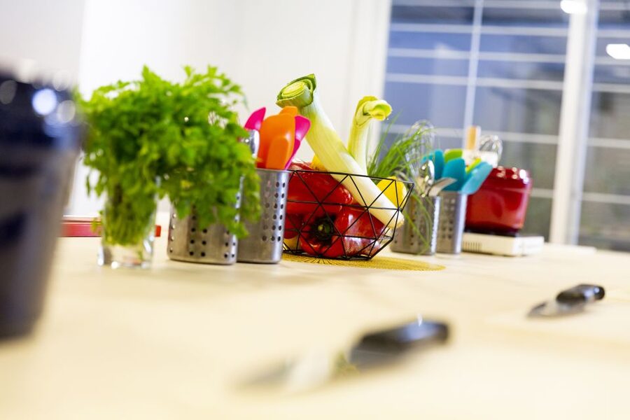 Madrid: 10 Tapas 2.5-Hour Cooking Class - Key highlights worth your time