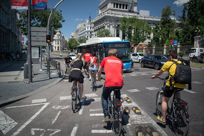 Madrid: 3 hour Guided Highlights Bike Tour with Optional Tapas - Royal Palace area: big exterior, ticket not included