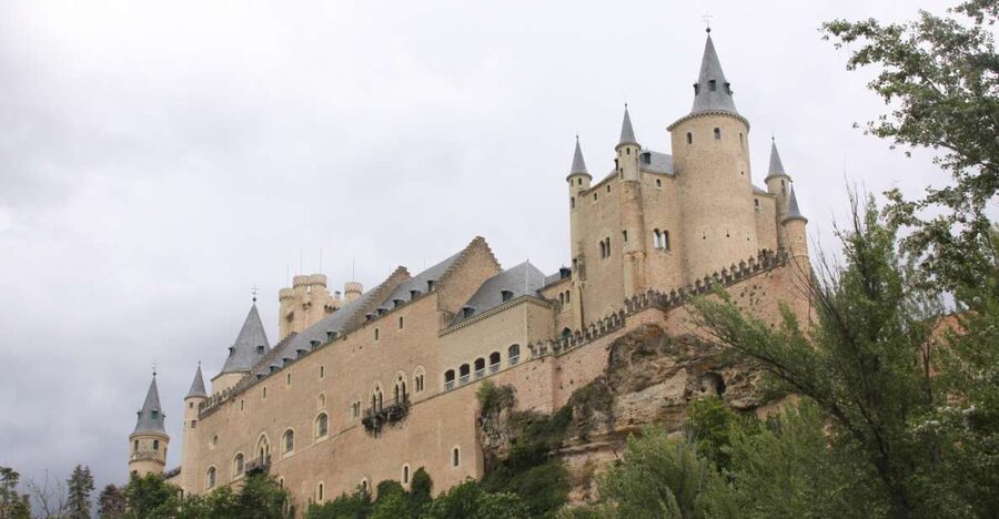 Madrid: Avila and Segovia Day Trip with Tickets to Monuments - Avila’s Walls: The Most Complete Fortress Feeling