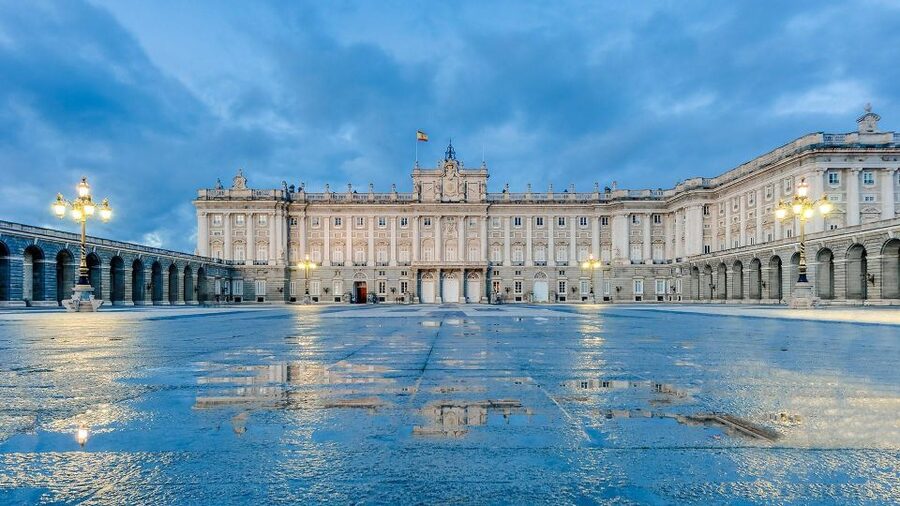 Madrid: City Highlights Guided Walking Tour - Plaza Mayor to Calle Mayor, the Old City Rhythm