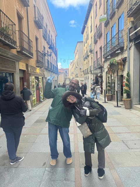 Madrid: Day Trip to Toledo with Walking Tour & Small Group - The bus panorama, plus how weather can shift the day