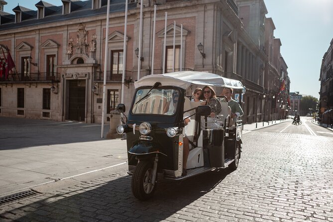 Madrid Express Tour with Local Guide in Eco Tuk Tuk Private - The route, stop by stop, and what to notice at each one