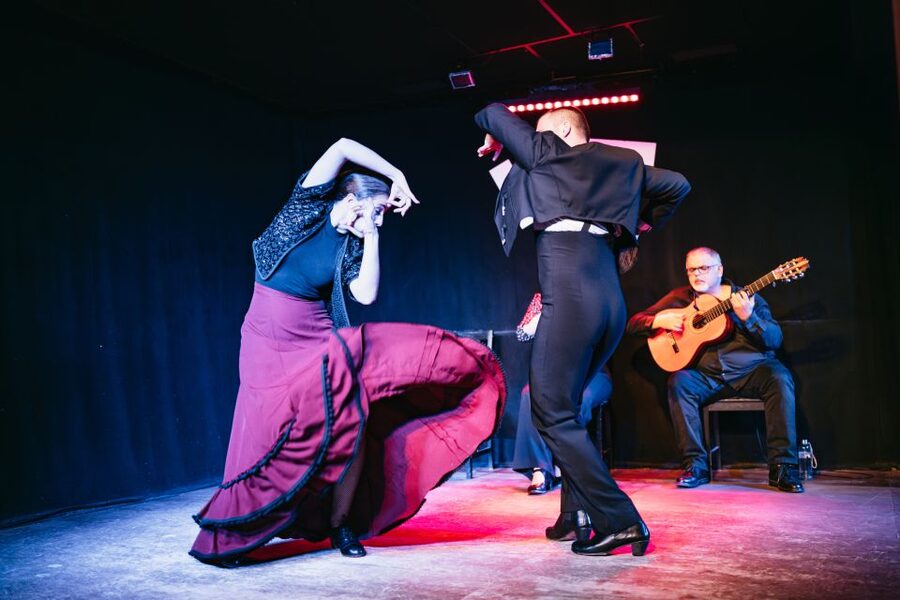Madrid: Flamenco Show at Tablao "Las Tablas" with Drink - Modern lighting and sound in a traditional tablao