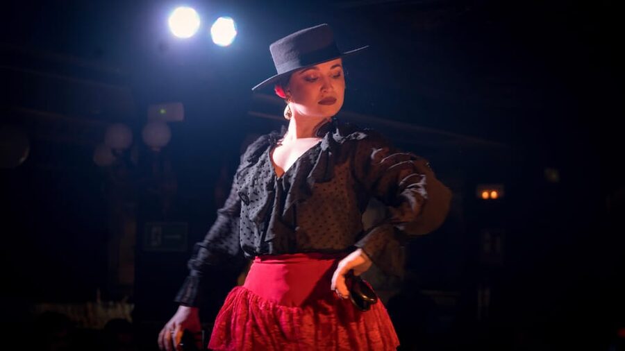 Madrid: Flamenco Show&Drink at Tablao 1911 (World's Oldest) - Your One-Hour Show Plan (And Why It Works)