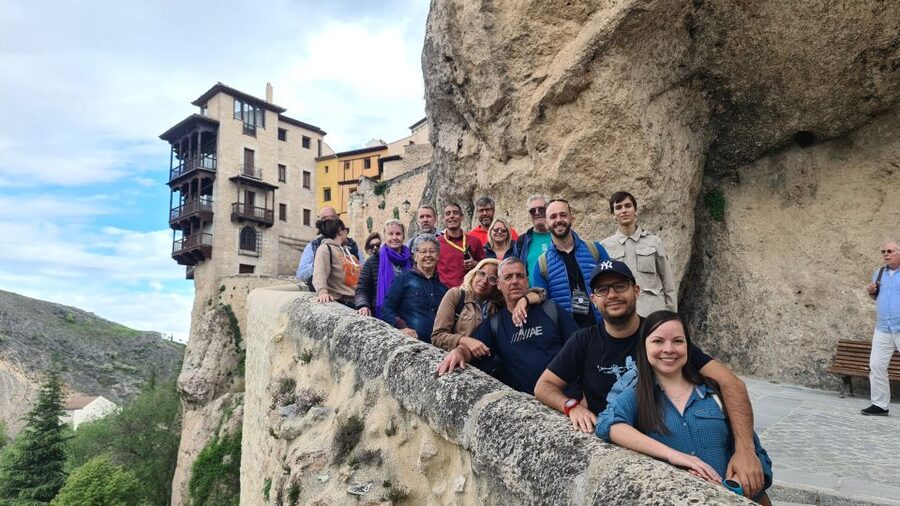 Madrid:Full Day Trip to Cuenca, Cathedral and Hanging Houses - The later guided walk: how the pieces connect