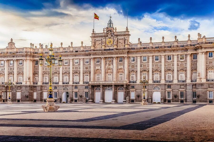 Madrid: Guided Tour of the Royal Palace with Fast Access - Should you book this Royal Palace fast-access tour?