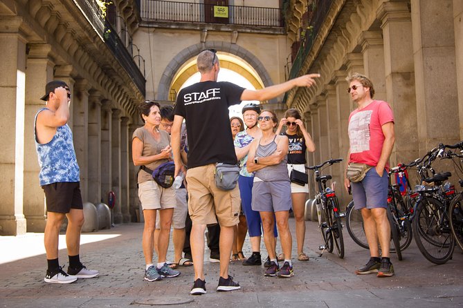 Madrid Highlights Bike Tour - Plaza Mayor and Plaza de la Villa: old Madrid in tight focus