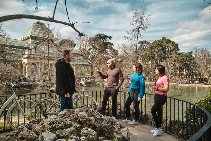 Madrid: Highlights Guided Vintage Bike Tour and Tapas Option - How the guide makes or breaks the day (Manuel, Rudy, Codigo)