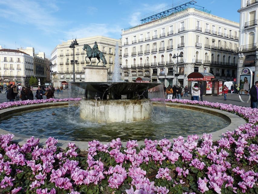 Madrid: Highlights of Madrid Walking Tour - Plaza Mayor and the Market of San Miguel: Where Madrid Looks Like It’s Living