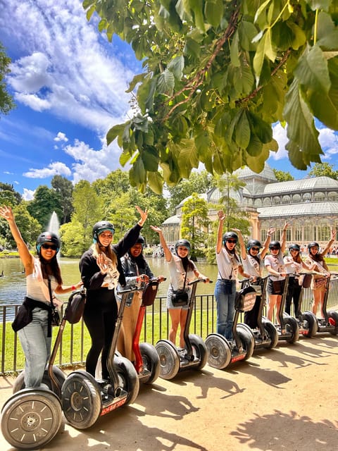 Madrid: Iconic Retiro Park Segway Tour - Antigua Casa de Fieras, the old zoo that became a cultural stop