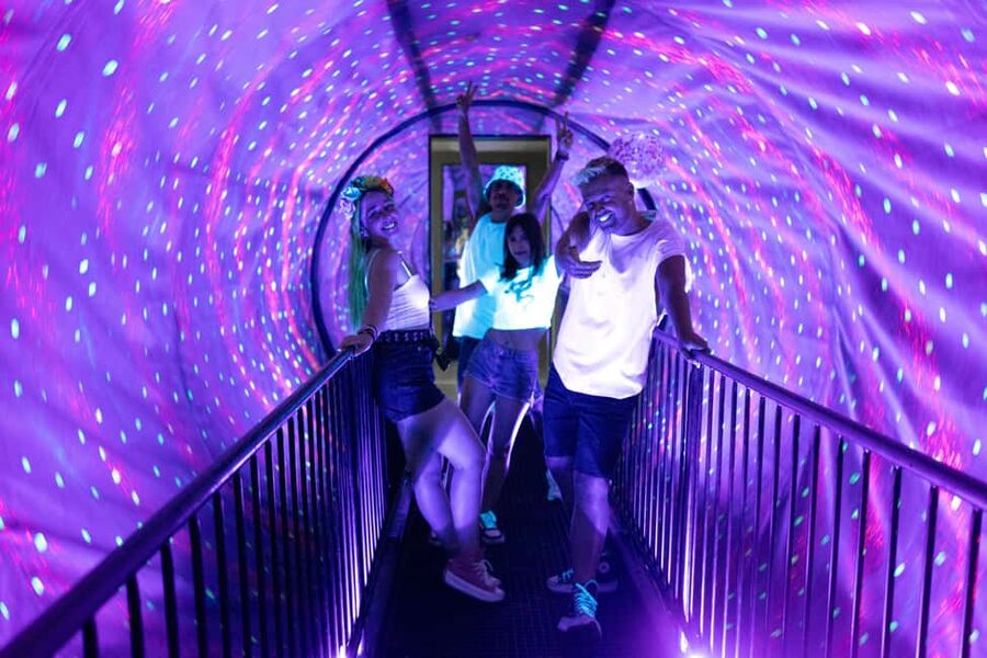 Madrid: Museum of Illusions Ticket - Before you go inside: how to prepare for the best photos