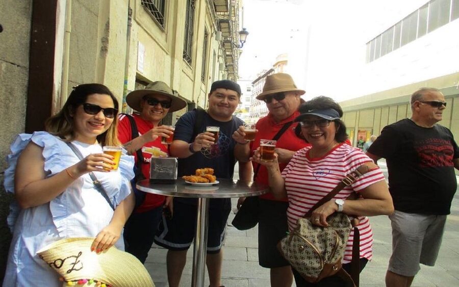 Madrid: Old Madrid Walking Food and Wine Tour - The landmark walk: Puerta del Sol, Plaza Mayor, and more