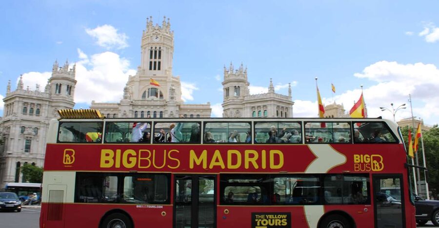 Madrid: Open-Top Big Bus Sightseeing Tour with Live Guide - What Makes This Bus Tour Work So Well