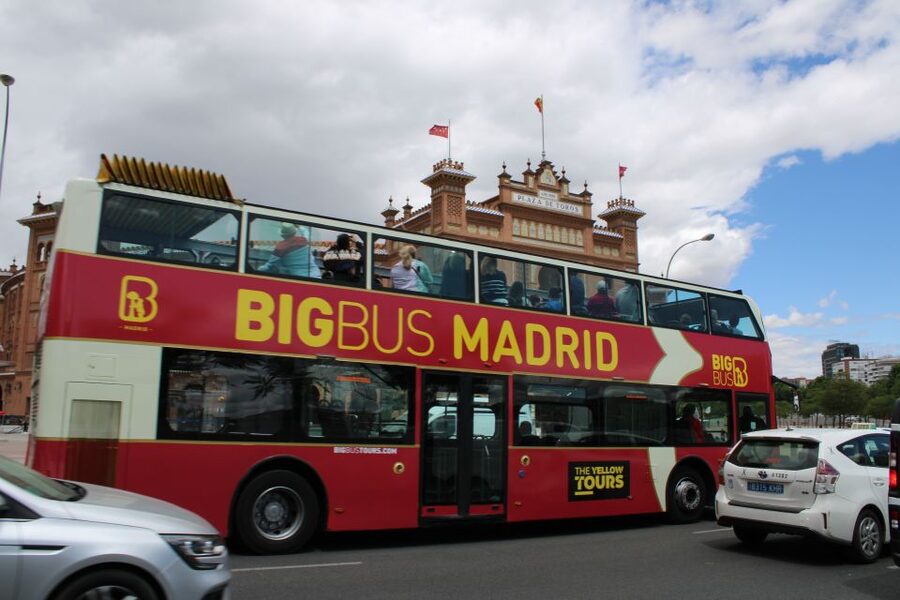 Madrid: Panoramic Open-Top Bus Day or Night Tour with Guide - Meeting point and timing at Big Bus Stop #1