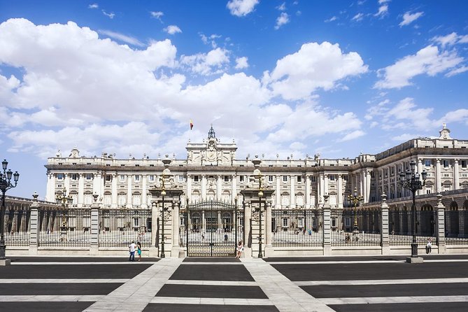 Madrid Panoramic Sightseeing Guided Tour - Barrio de la Morería, Royal Alcázar, and Royal Palace views from the route