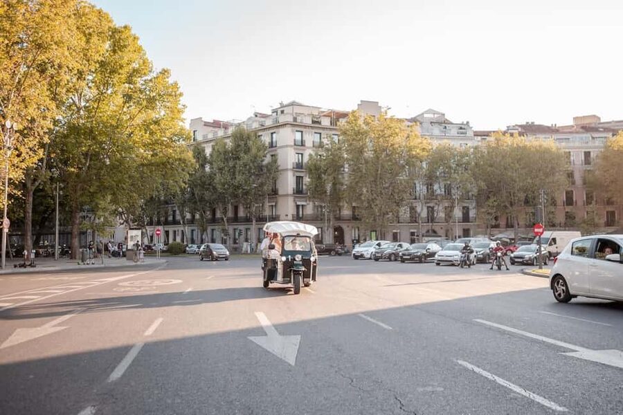 Madrid: Private City Tour by Eco Tuk Tuk - Meeting at Plaza de Oriente, Finding the Tuk Tuks, Then Rolling Out