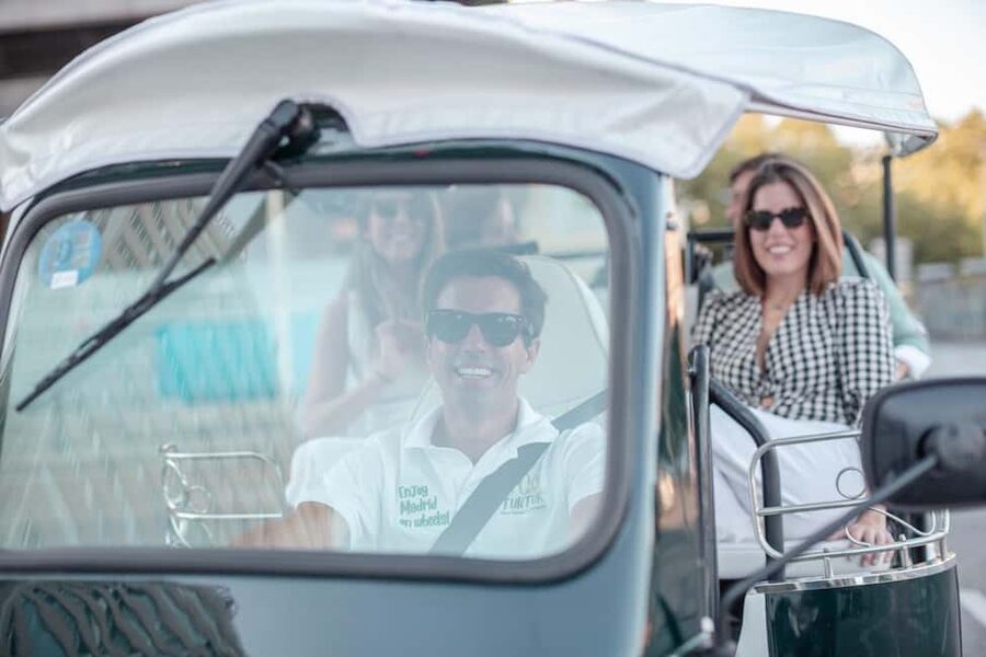 Madrid: Private City Tour by Eco Tuk Tuk - The Madrid Highlights Loop, Stop by Stop