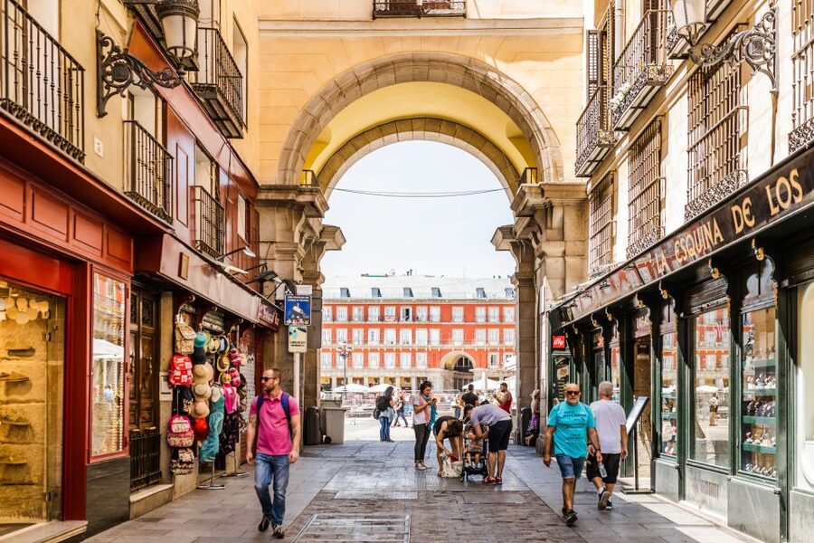Madrid: Private Custom Experience with a Local, Icons & Gems - Food, drink, and shopping tips that actually help