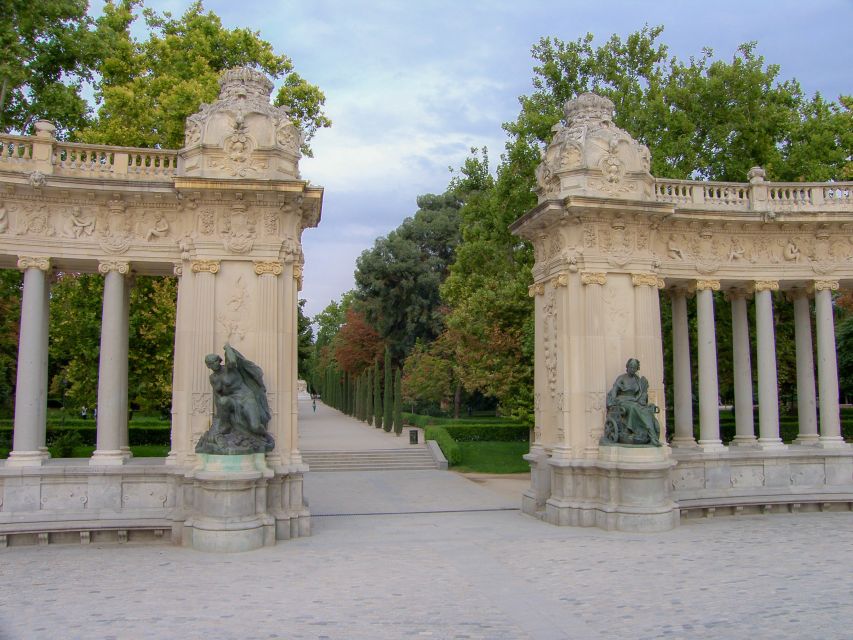 Madrid: Private Customized Walking Tour with a Local Host - What you’ll do on the walk, beyond photo stops