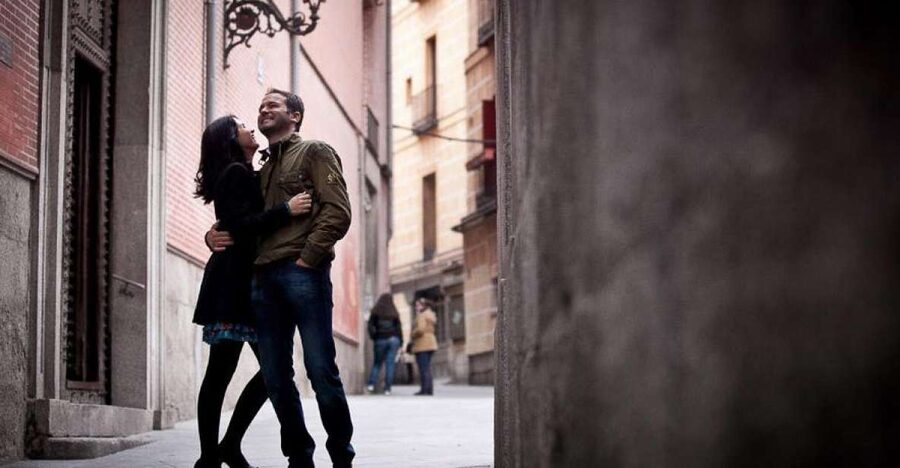 Madrid: Private Photo Shoot and Professional Images - What Happens During Your 1 to 2 Hour Shoot