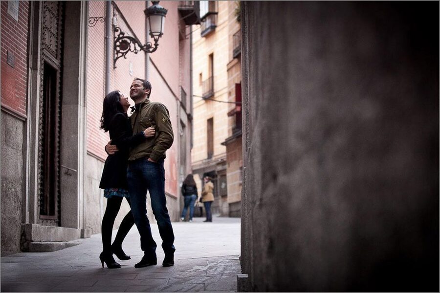 Madrid: Private Photo Shoot and Professional Images - Choosing Your Madrid Backdrops: Prado Area, Huertas, La Latina, Retiro