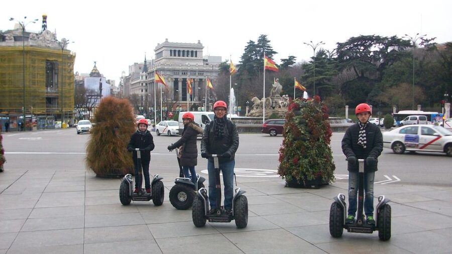 Madrid Private Segway tour. Retiro Park - Centro Historico - Retiro time: seeing park feeling without the walking grind