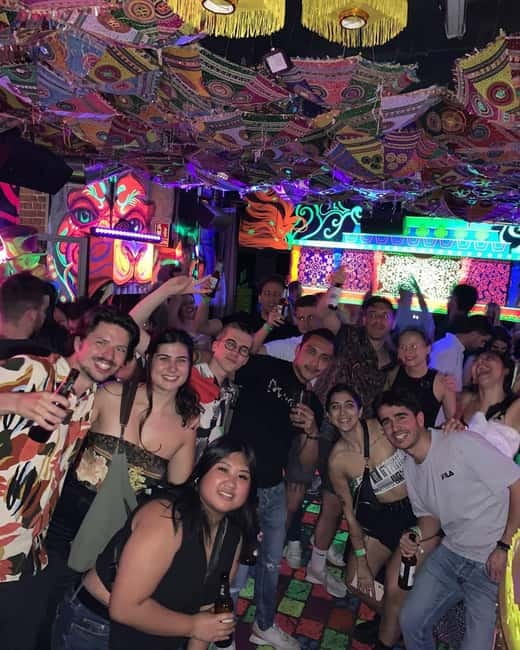 Madrid: Pub Crawl Madrid's Night Time - What to Bring, What to Wear, and When the Night Ends