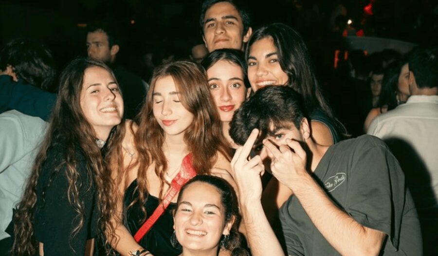 Madrid: Pub Crawl Madrid's Night Time - 2 for 1 in Valentine Week: A Rare Bonus to Watch For