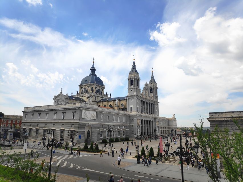 Madrid: Royal Palace and Almudena Cathedral Small-Group Tour - Almudena Cathedral: more than a pretty stop