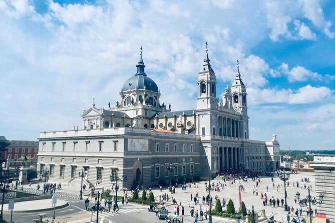 Madrid Royal Palace and Prado Museum Private Tour with Transfers - Guide quality and why it drives the 4.9 rating
