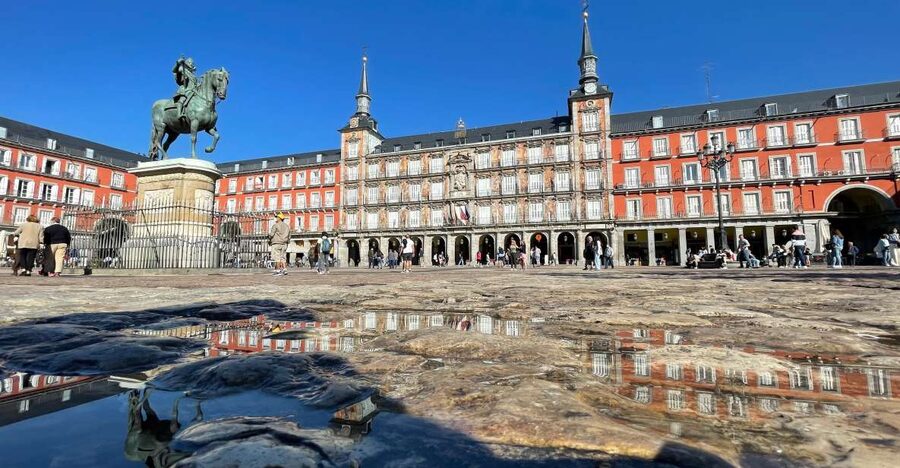 Madrid: Royal Palace Entry Ticket and Small Group Tour - Skip-the-Line Entry: What You Gain, and What You Should Still Expect